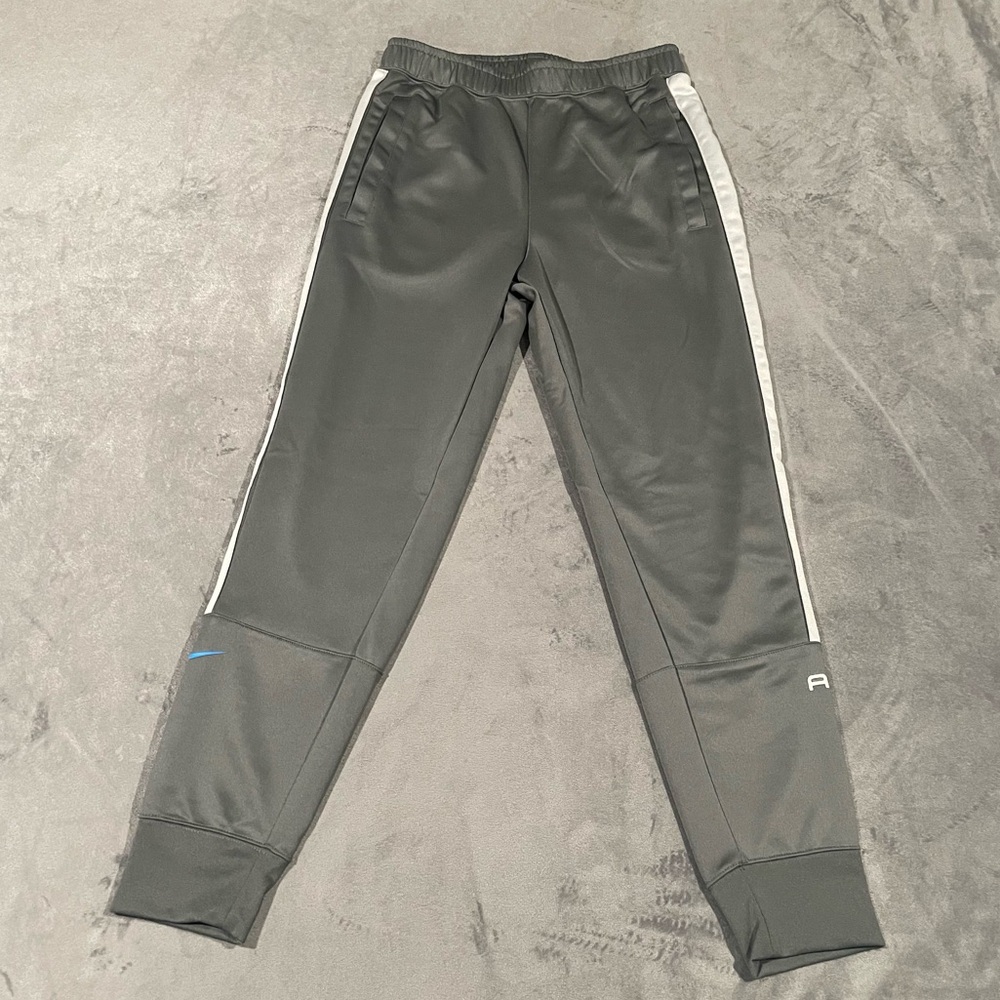 Nike Air Joggers Mens Small Gray Retro Style Tapered Leg Lightwight NEW